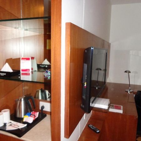 Ramada Ahmedabad 호텔 외부 사진