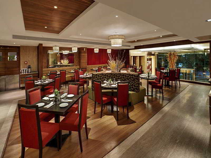 Ramada Ahmedabad 호텔 외부 사진