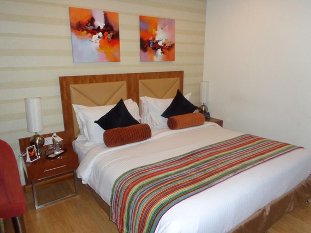 Ramada Ahmedabad 호텔 외부 사진
