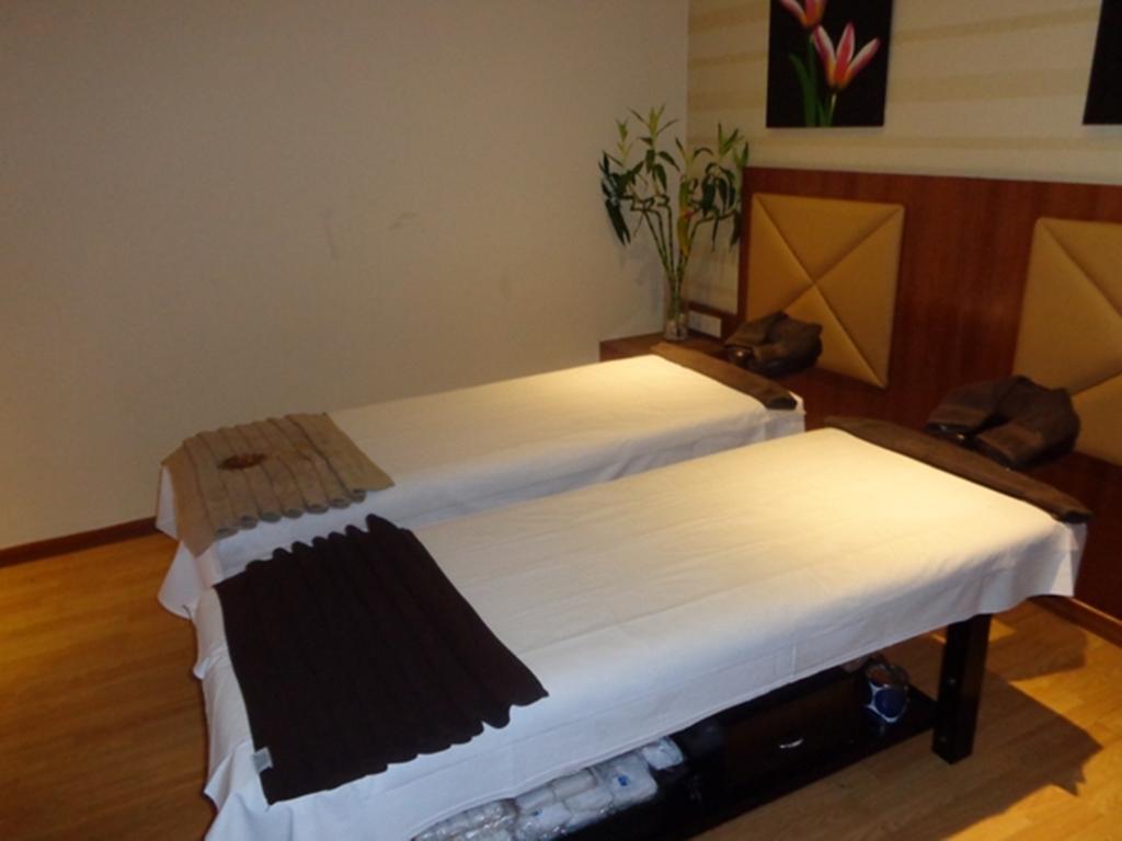 Ramada Ahmedabad 호텔 외부 사진