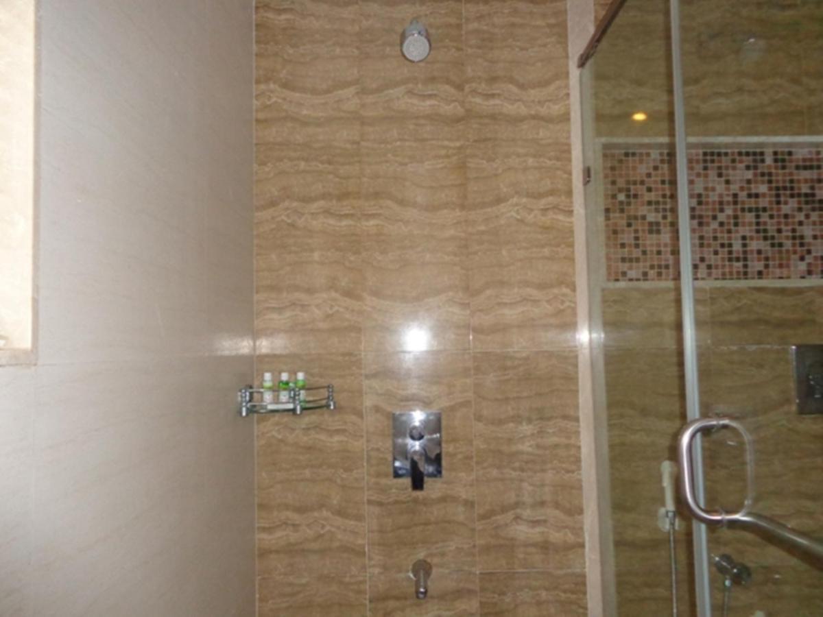 Ramada Ahmedabad 호텔 외부 사진